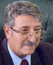د.عبدالعزيز المقالح  