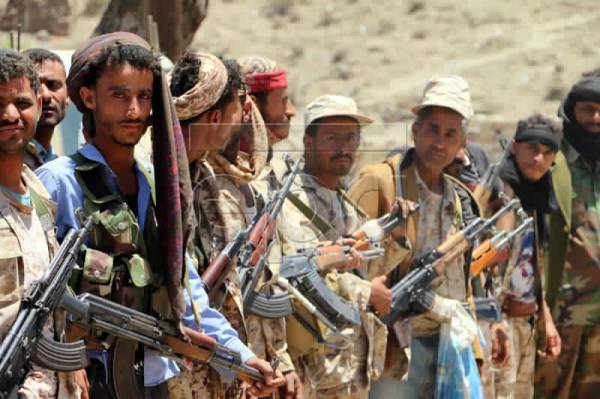 480 قتيلاً و 60 أسيراً بينهم قيادات.. خسائر مليشيا الحوثي في جبهات الضالع في عشرة أيام..! – (تفاصيل)