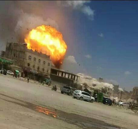 بدأوا بدفع تعويضات لذوي الضحايا.. الحوثيون يعترفون بارتكاب أبشع مجزرة حدثت بصنعاء بعد أن كانوا قد اتهموا التحالف..! – (تفاصيل)