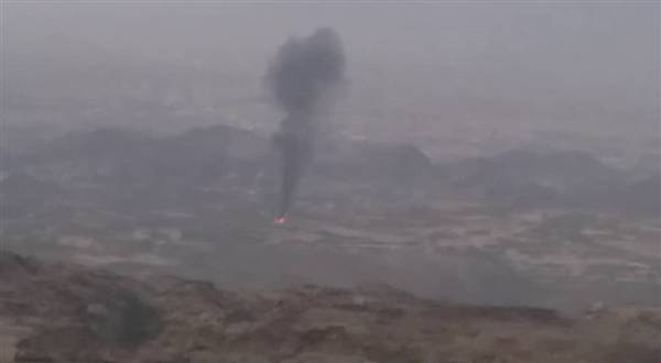 إصابة طفلين وتضرر منزلين وسط مدينة قعطبة بقصف لمليشيات الحوثي 