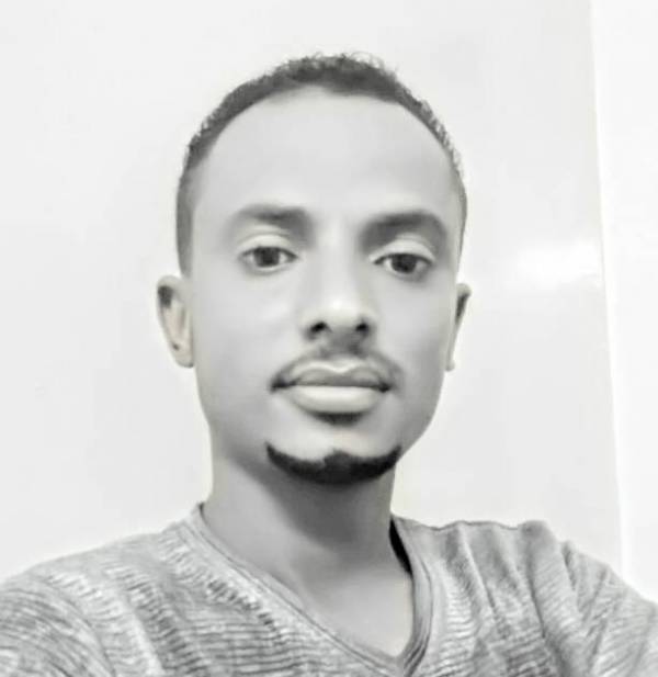 عرفات العامري         