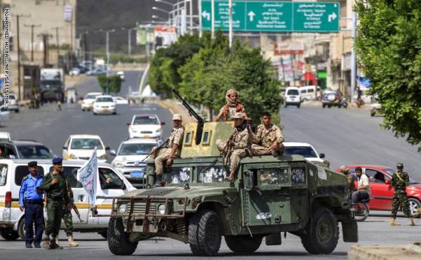 شيخ آخر في سجونها.. مليشيات الحوثي تواصل التنكيل بالمشائخ المتحوثين وعمليات اعتقالهم - الاسم + الصورة