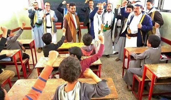 تواصلاً لـ"حوثنة" التعليم.. المليشيا تقصي مديري مدارس ومعلمين في العاصمة صنعاء والمحافظة وتستبدلهم بعناصرها..!؟