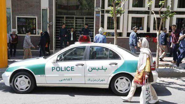 بعد الاعتداء على موظفيه.. العراق يغلق قنصليته في مشهد الإيرانية ويطالب بالاعتذار..!