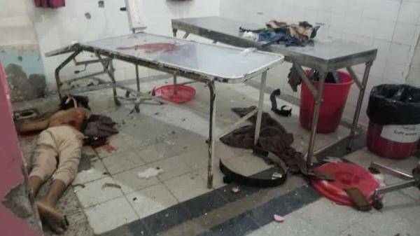 شاهد بالصور.. عناصر الحشد الشعبي الاخواني يقتحمون مستشفى الثورة بتعز ويطلقون النار على المرضى والكادر الطبي وسقوط ضحايا..!؟