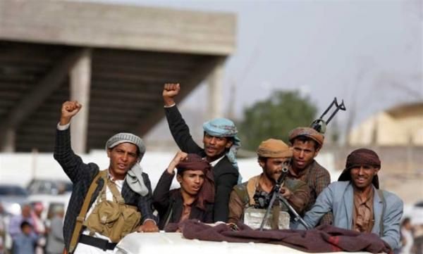 عصابة الحوثي تقتحم مدرسة اهلية تحت مسمى فصل الجنسين  بصنعاء