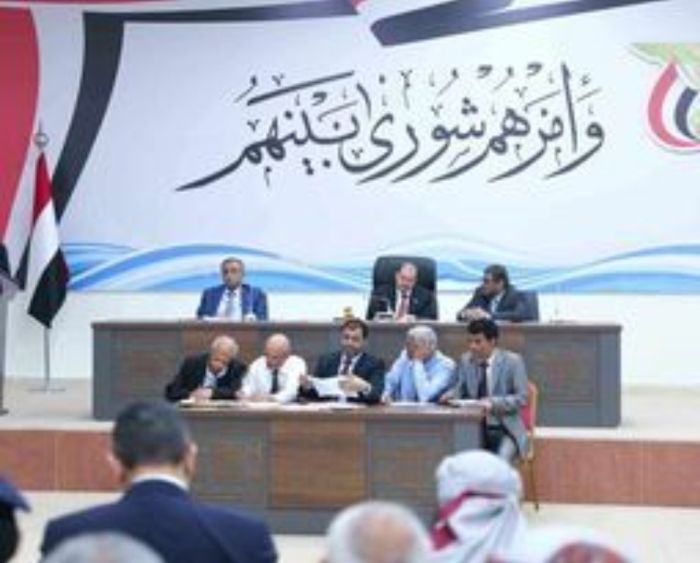 حكومة فاسدة و برلمان أُذن من طين و أخرى من عجين