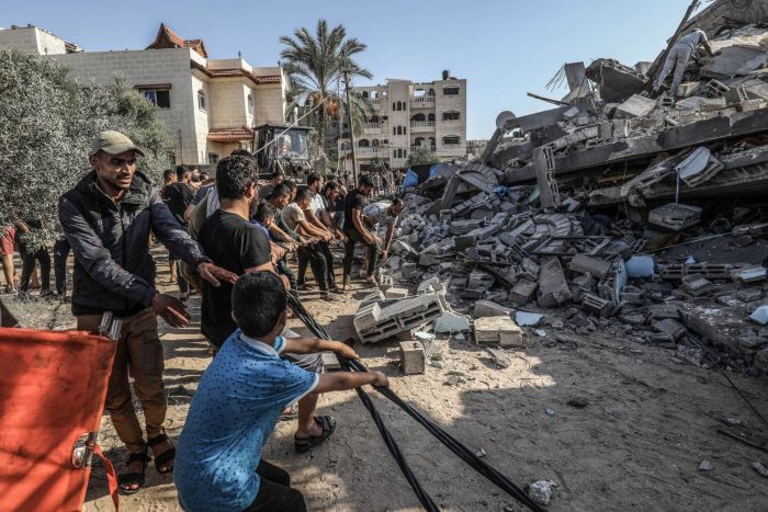 رمت بثقلها العسكري والسياسي والاقتصادي .. أمريكا تواصل قتل أبناء فلسطين بأذرع متعددة