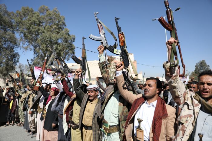 الحوثيون يتسببون بـ 32 أثر نفسي للأُسر النازحة