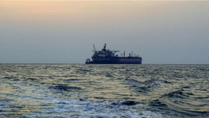 التجارة البريطانية:  عملية حوثية جديدة في البحر الأحمر