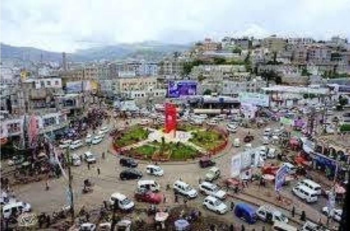 إب .. مليشيات الحوثي تقتحم مسجد الفاروق وتنقض اتفاقها مع السلفيين وتطردهم