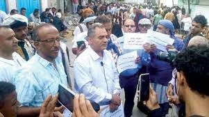بارقة أمل بصرف مرتبات الموظفين النازحين لثلاثة أشهر