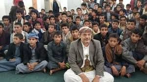 مشرف حوثي يطالب مدارس خاصة بإعفاء سلاليين من الرسوم ونجاح مشاركين في المراكز الصيفية