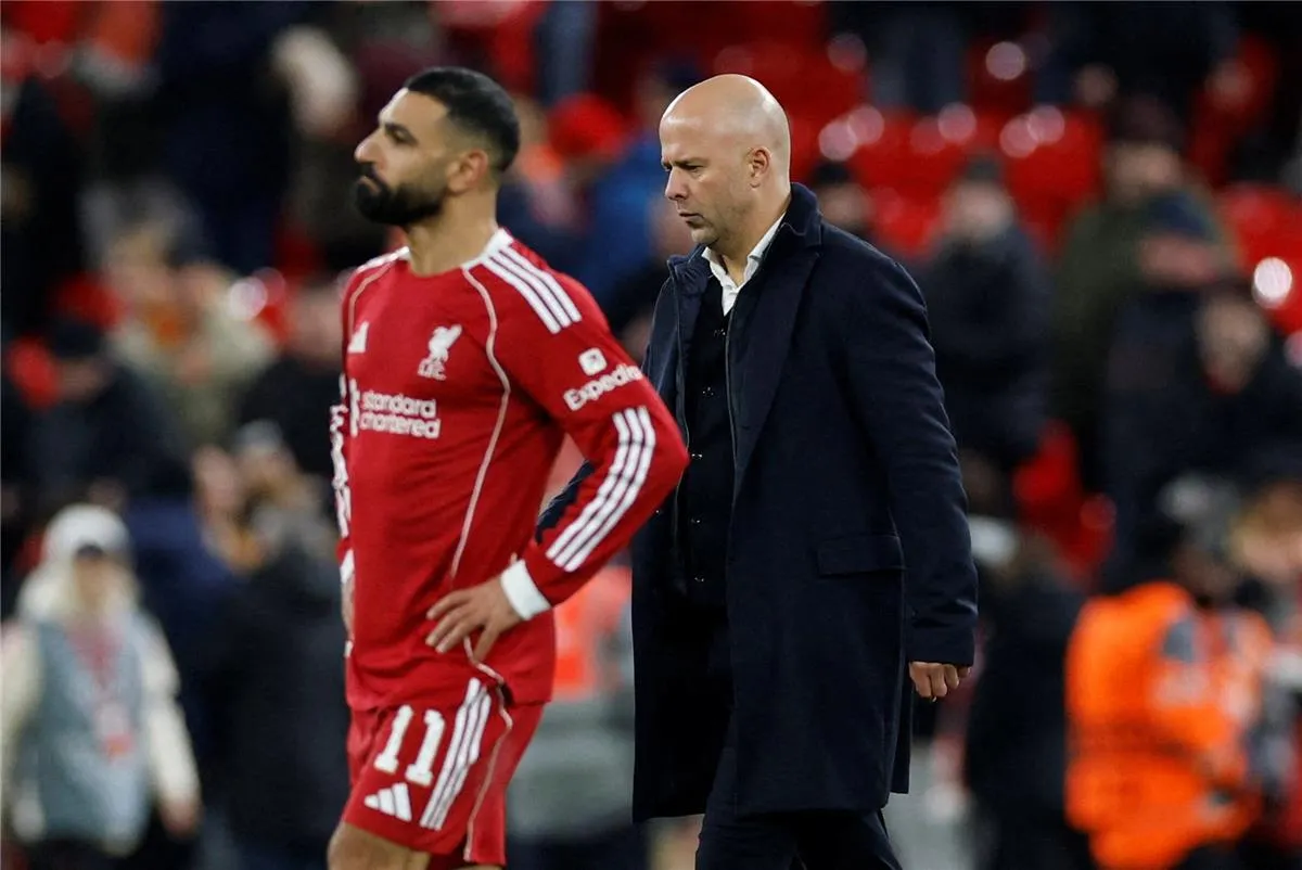 سلوت يحدد خليفة محمد صلاح في ليفربول: نجم برايتون على الرادار