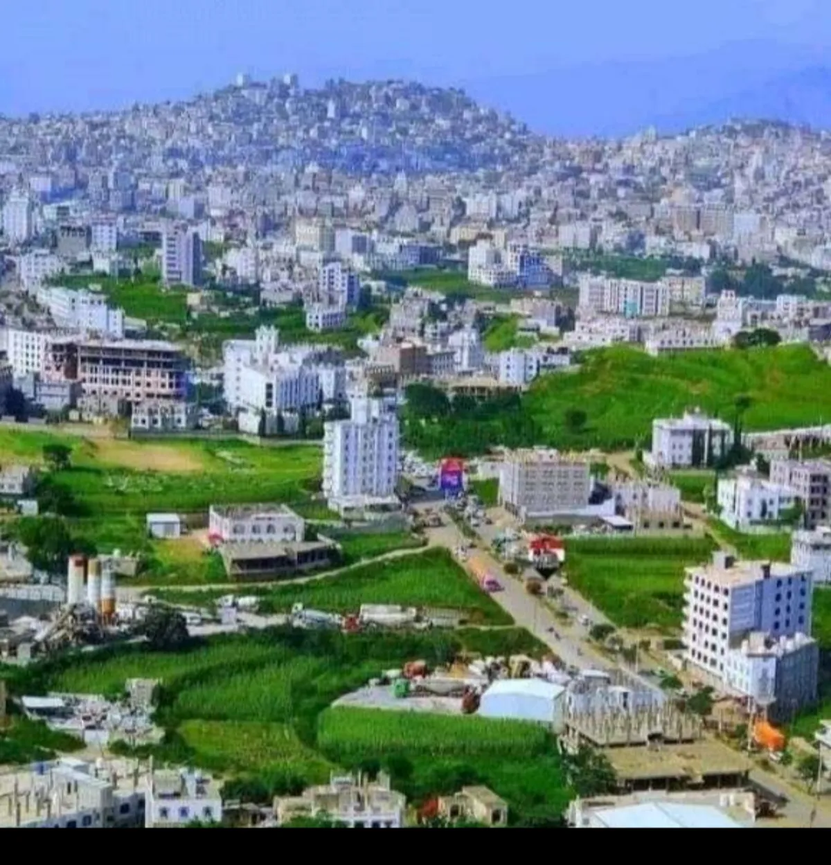 ماذا تريد المليشيا من إب أكثر مما هي عليه؟ .. "اللؤلؤة الخضراء" تُعصر بين طموحات الموت وجشع الكهوف!