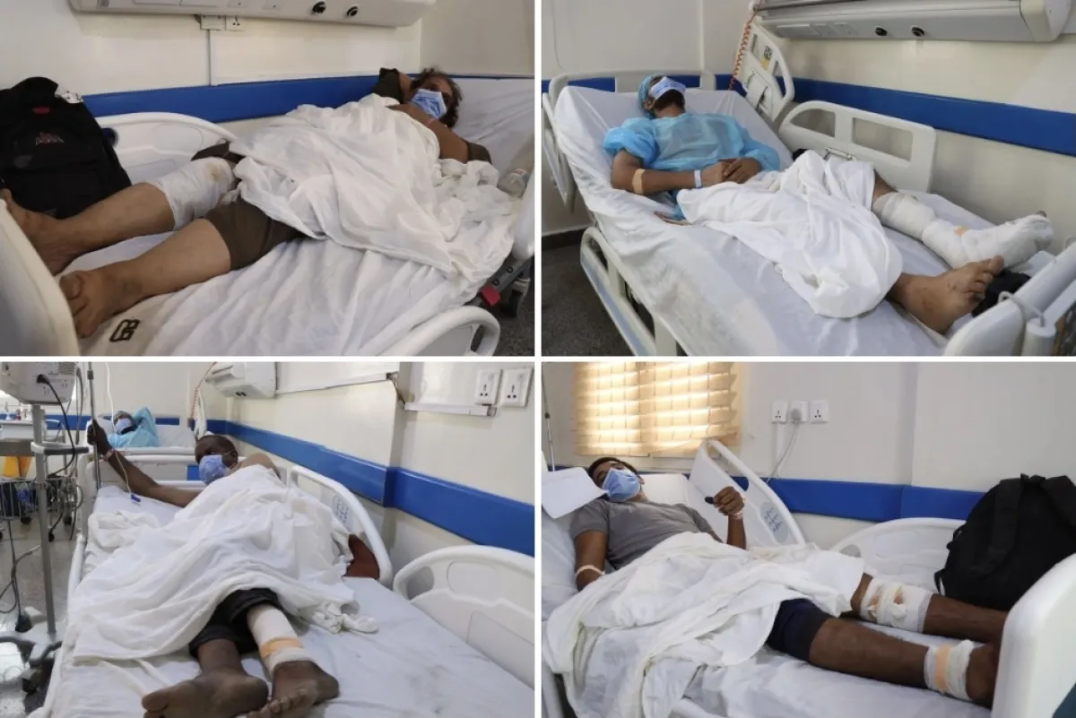 المخا تستقبل جرحى سفينة استهدفها الحوثيون في باب المندب