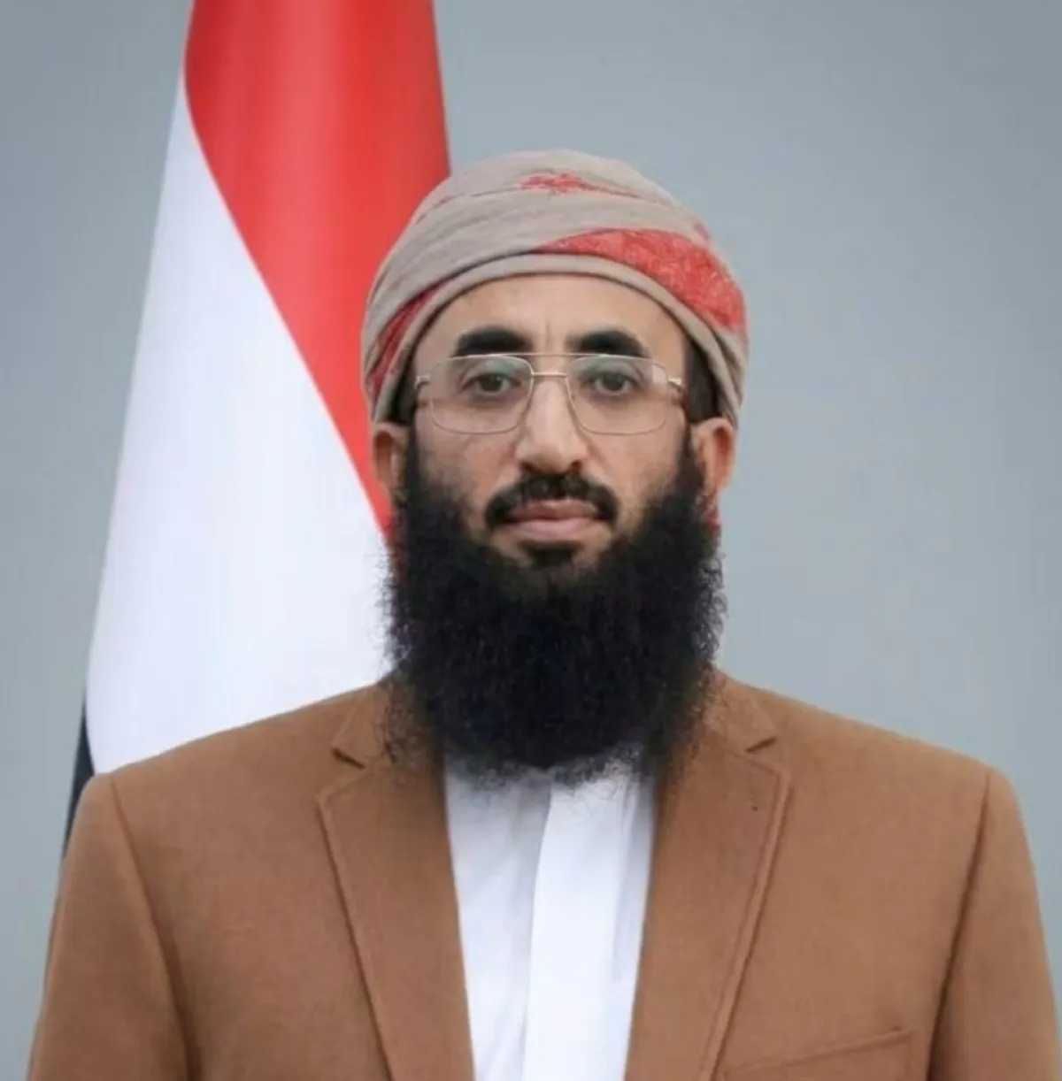 وزير الأوقاف يدعو إلى توحيد الصفوف لمواجهة مليشيا الحوثي