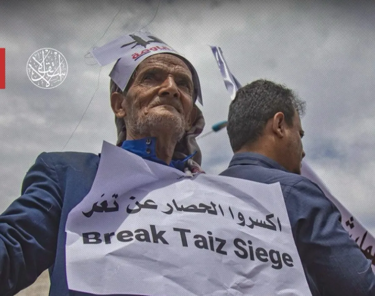 مليشيا الحوثي تمنع دخول مواد البناء إلى مدينة تعز واحتجاز مئات الشاحنات بعد سوق البيرين